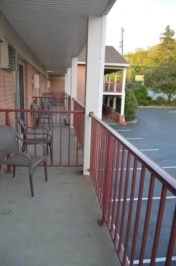 The Avenue Hotel Newark Exterior foto